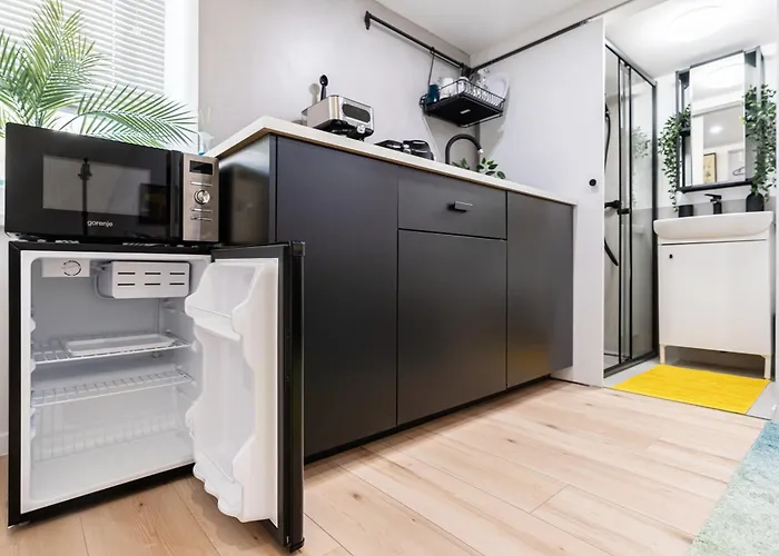 Ubi Home Apartments